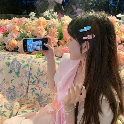洞里的月亮